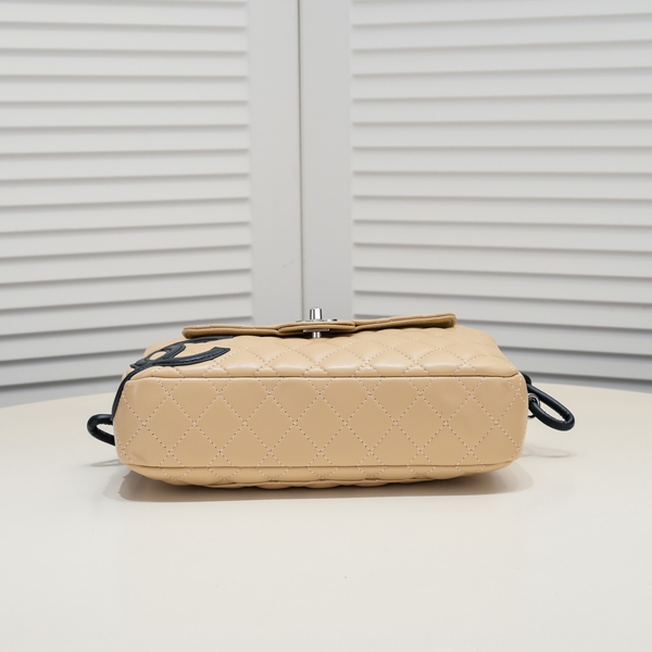 シャネルバッグ内部構造